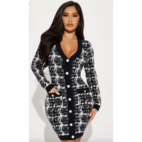 FashionNova Alice Sweater Mini Dress Black White Size Small NWT - Picture 1 of 6